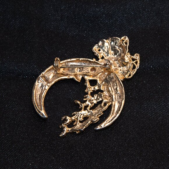 Santas Sleigh flying to the Moon brooch - Picture 3 of 3